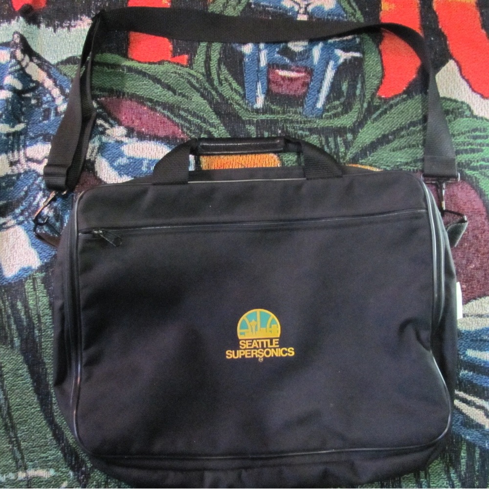 Vintage Seattle SuperSonics bag